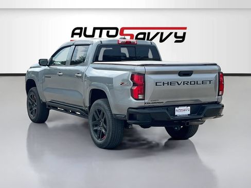 Used 2023 Chevrolet Colorado Z71 w/ Z71 Convenience Package 2 AWD/4WD image 5