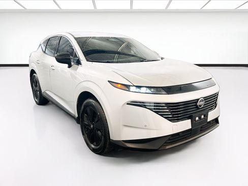 Used 2025 Nissan Murano SV FWD image 3