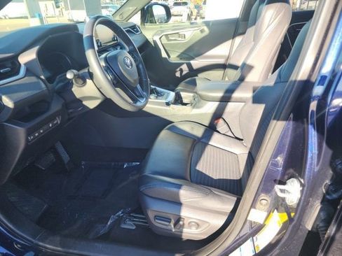 Used 2021 Toyota RAV4 XSE image 15