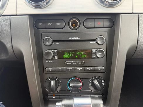 Used 2005 Ford Mustang GT Premium RWD image 24