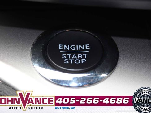 Used 2022 Ford Explorer XLT w/ Equipment Group 202A RWD image 39
