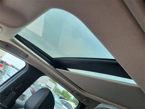 New 2025 Nissan Kicks SR w/ SR Premium Package image 17