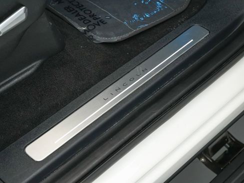 Used 2025 Lincoln Navigator L Reserve w/ Jet Appearance Package image 41