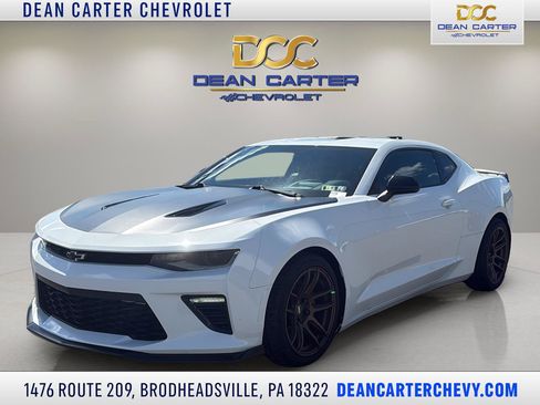 Used 2018 Chevrolet Camaro SS RWD image 1