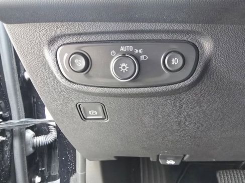 Used 2024 GMC Terrain AT4 w/ Infotainment Package II AWD/4WD image 8