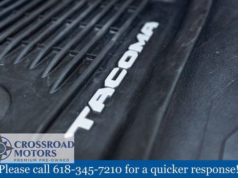 Used 2020 Toyota Tacoma SR AWD/4WD image 32