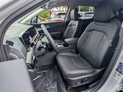 Used 2026 Kia Sportage EX image 13