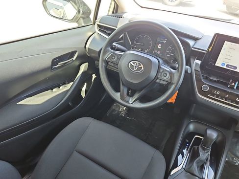 Used 2023 Toyota Corolla LE FWD image 9