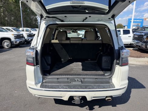 Used 2016 Toyota 4Runner Limited AWD/4WD image 34