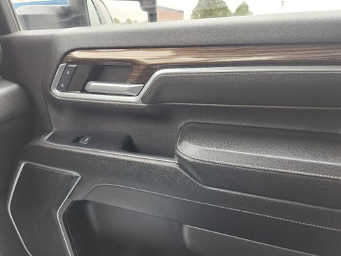 Used 2024 Chevrolet Silverado 2500 LT image 19