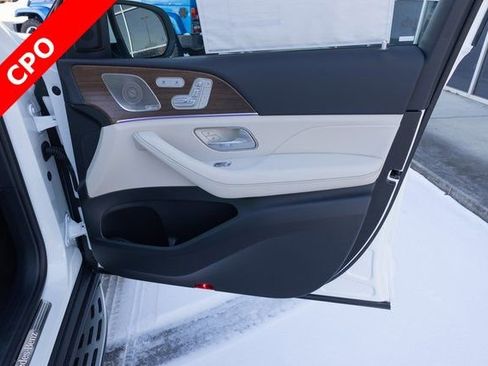 Certified 2025 Mercedes-Benz GLS 450 4MATIC image 21