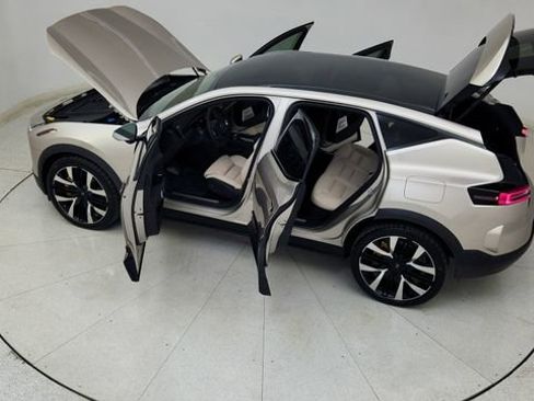 Used 2025 Polestar Polestar 3 image 82