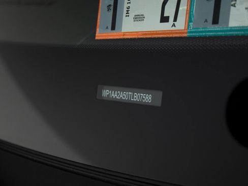 New 2026 Porsche Macan image 41