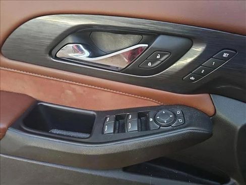 Used 2021 Chevrolet Traverse High Country image 14