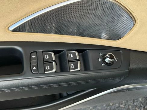 Used 2012 Audi A8 4.2 image 14