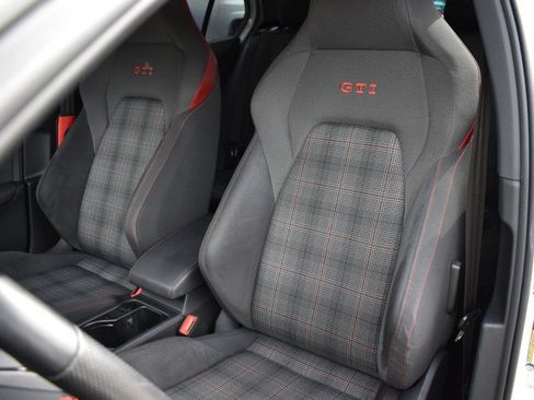 Used 2023 Volkswagen GTI 40th Anniversary Edition FWD image 33