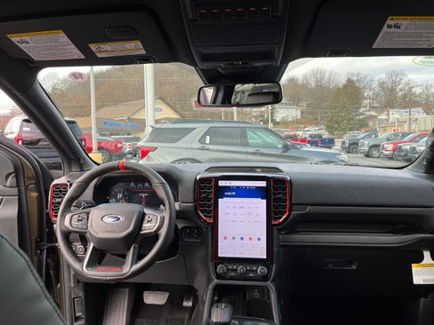 New 2025 Ford Ranger Raptor image 39