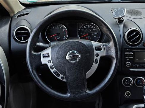 Used 2012 Nissan Rogue SV image 10