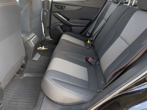 Used 2019 Subaru Crosstrek 2.0i Premium w/ Moonroof Package AWD/4WD image 18