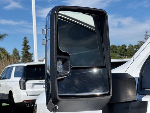 Used 2025 Chevrolet Silverado 2500 LTZ w/ LTZ Premium Package image 50