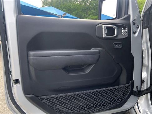 Used 2023 Jeep Wrangler Unlimited Sport AWD/4WD image 22