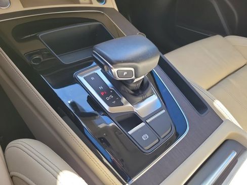 Certified 2023 Audi Q5 e Prestige w/ Prestige Package image 30