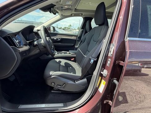 New 2026 Volvo XC90 B5 Core AWD/4WD image 12