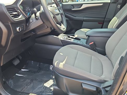 Used 2022 Ford Escape SE w/ SE Sport Appearance Package FWD image 20