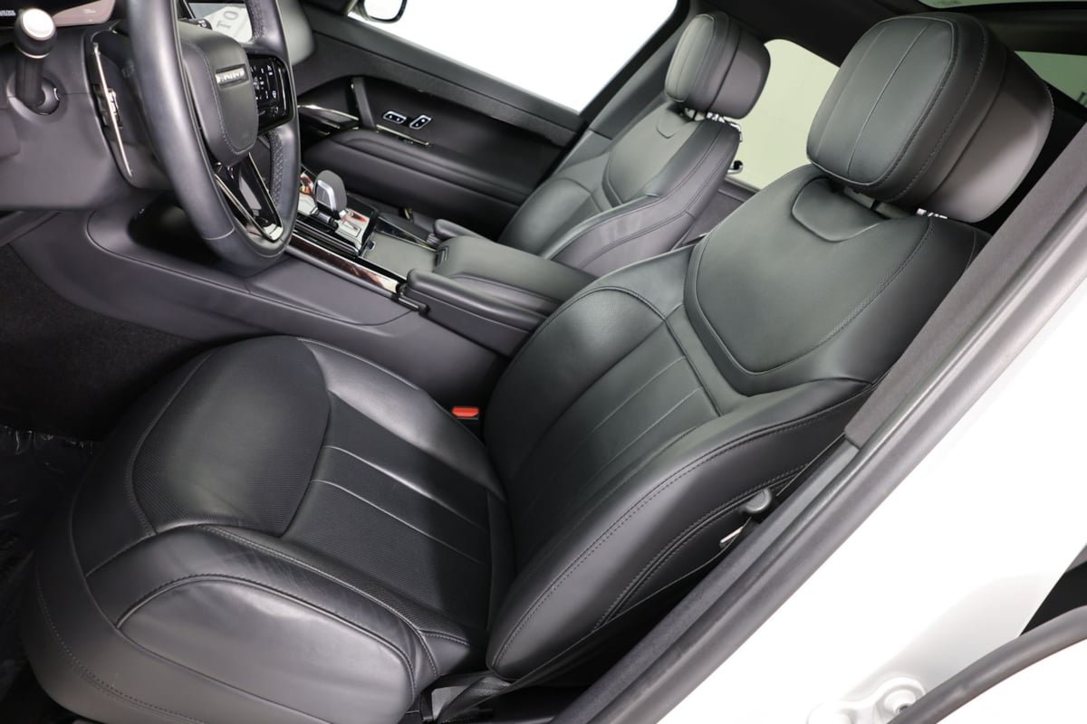 Used 2024 Land Rover Range Rover Sport Dynamic SE AWD/4WD image 10