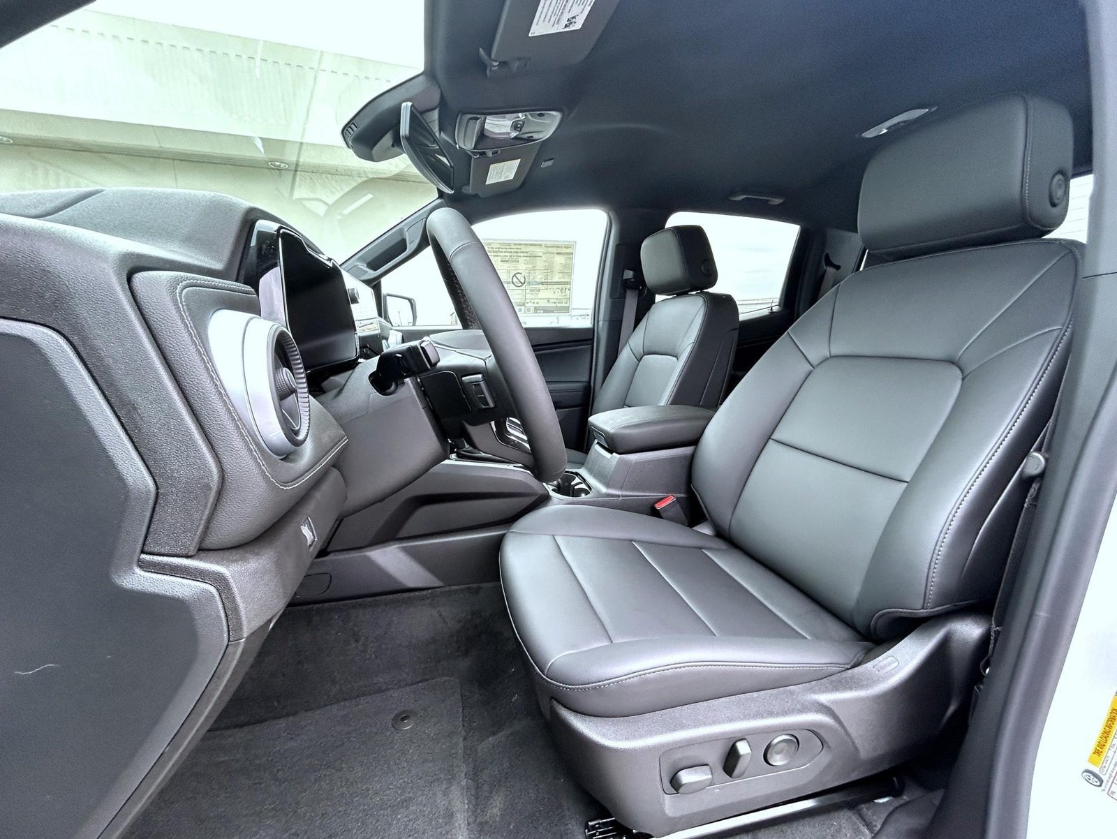 New 2026 Chevrolet Colorado LT w/ LT Convenience Package AWD/4WD image 10