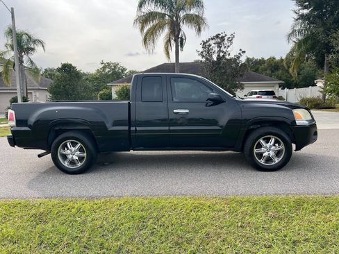 Used 2008 Mitsubishi Raider LS image 6