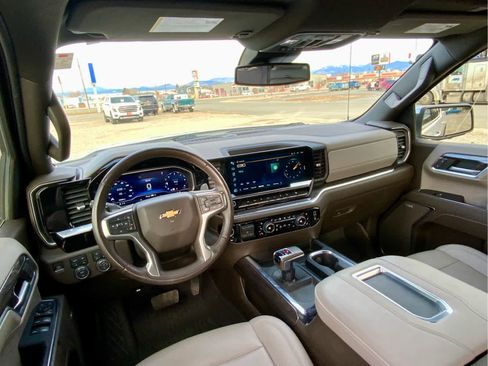 Used 2022 Chevrolet Silverado 1500 LTZ w/ LTZ Convenience Package II image 36