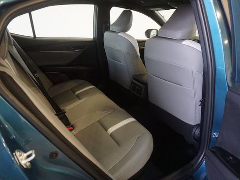 Certified 2025 Toyota Camry SE w/ Convenience Package image 22