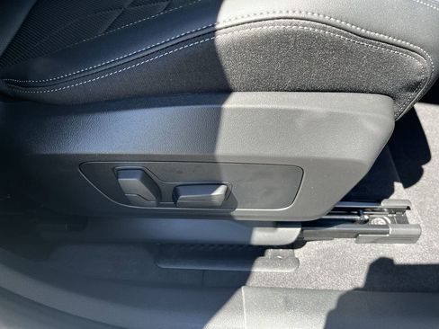 New 2026 BMW X2 xDrive28i w/ Technology Package image 38