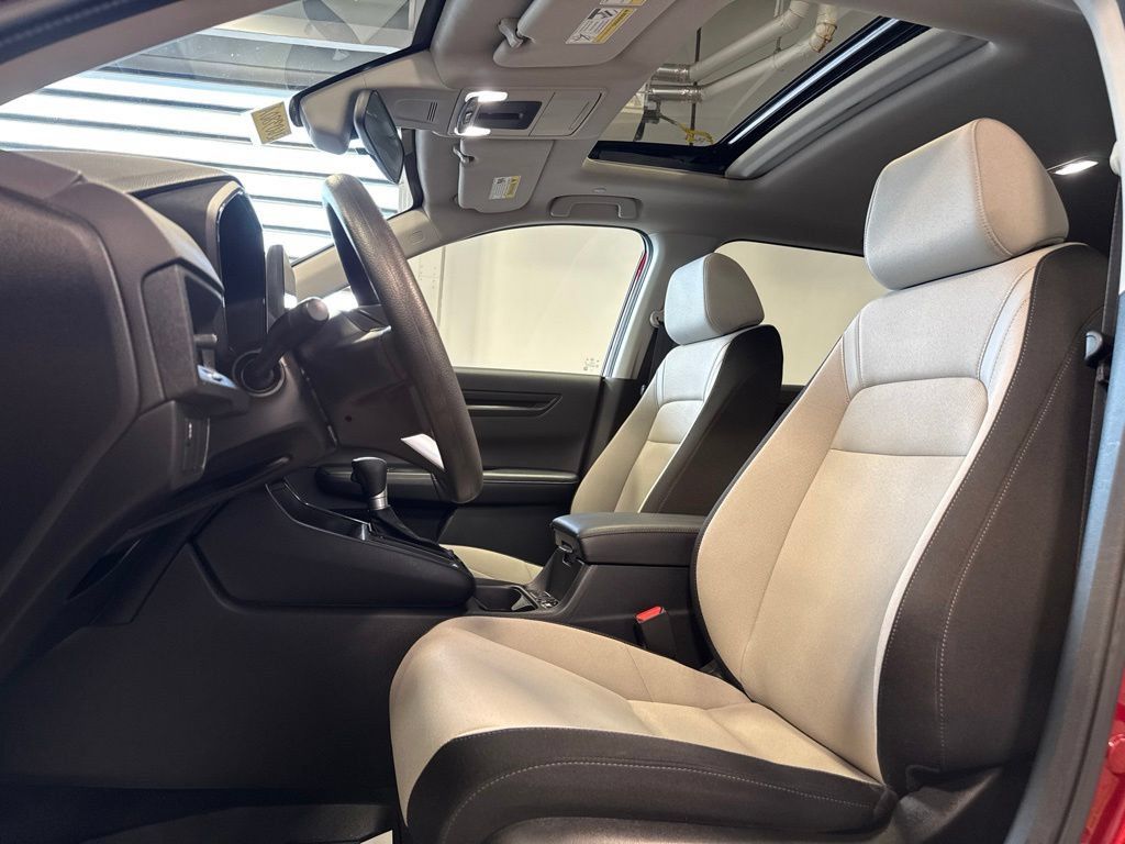 Used 2024 Honda CR-V EX image 12