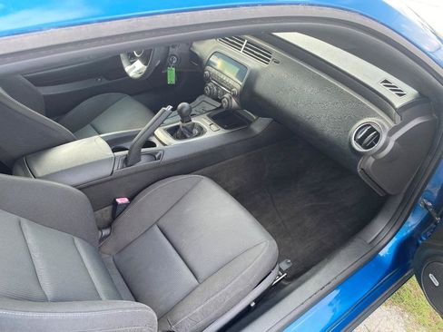 Used 2010 Chevrolet Camaro LT RWD image 22