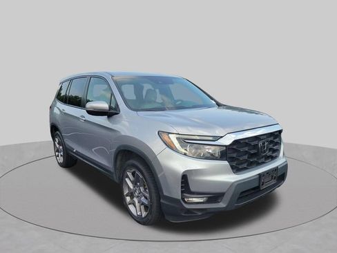 Used 2023 Honda Passport EX-L image 12