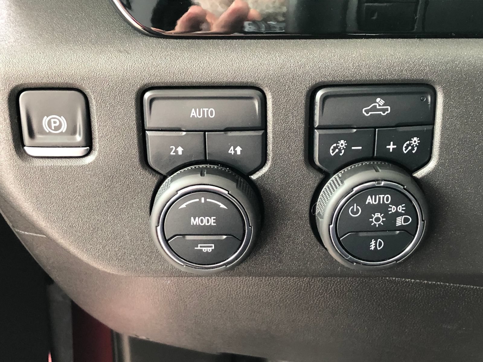Used 2024 Chevrolet Silverado 1500 RST w/ LPO, Liner Protection Package AWD/4WD image 32