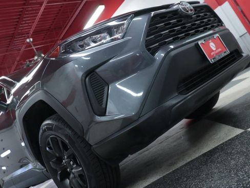 Used 2022 Toyota RAV4 LE FWD image 32