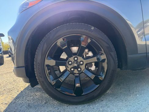 Used 2023 Ford Explorer ST-Line w/ Class IV Trailer Tow Package RWD image 8