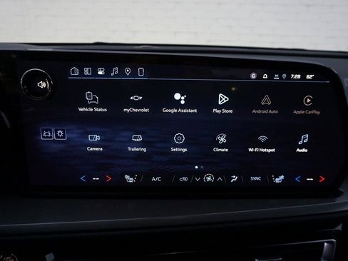 New 2026 Chevrolet Traverse LT w/ Driver Confidence Package image 15