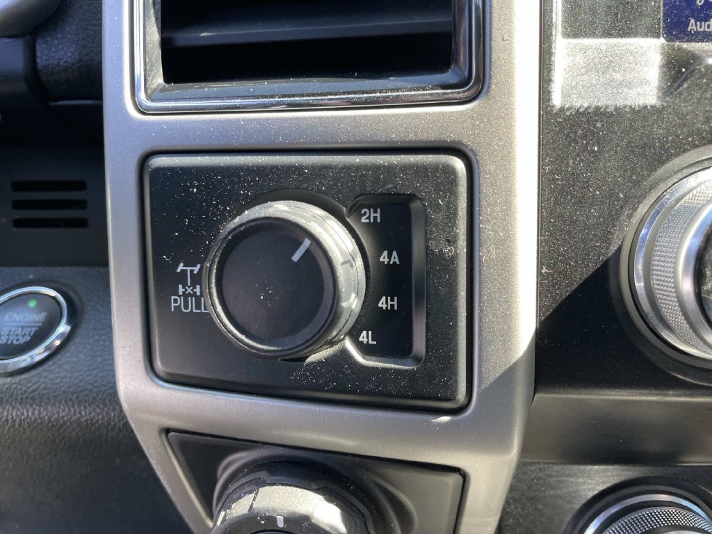 Used 2019 Ford F150 Lariat w/ Equipment Group 502A Luxury AWD/4WD image 48