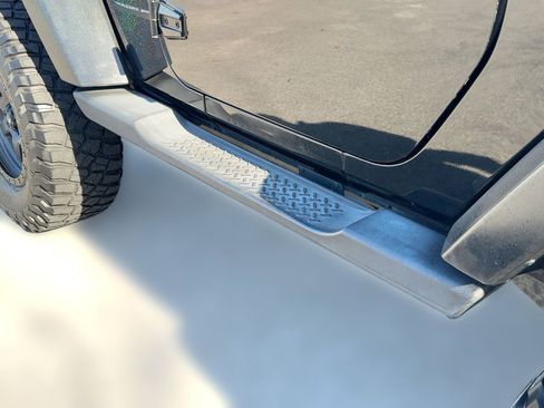 Used 2012 Jeep Wrangler Sahara image 18