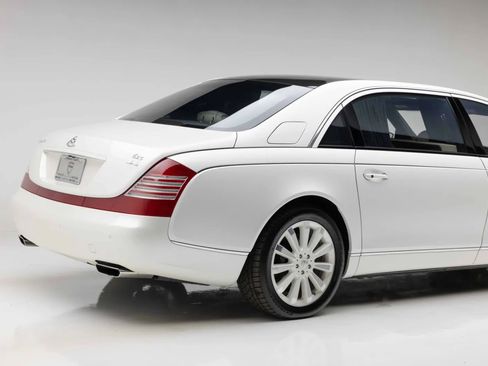 Used 2009 Maybach 62 S RWD image 39