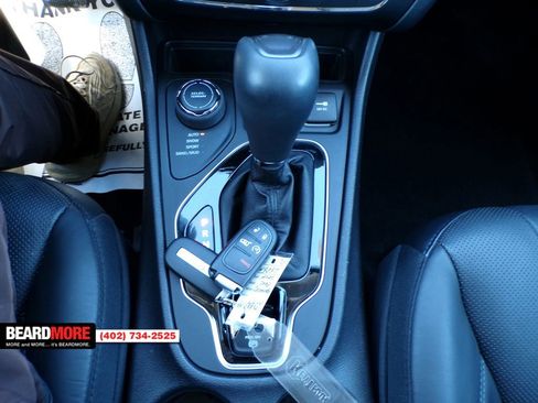 Used 2020 Jeep Cherokee Limited image 45