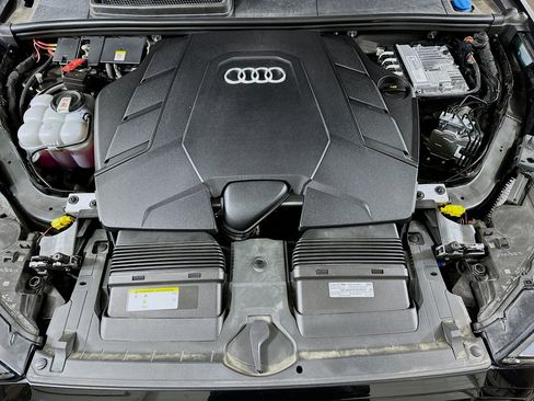 Used 2024 Audi Q7 3.0T Prestige w/ Prestige Package image 31