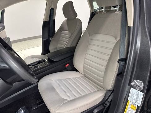 Used 2018 Ford Fusion S FWD image 12