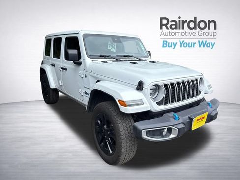 Used 2024 Jeep Wrangler Unlimited Sahara AWD/4WD image 1
