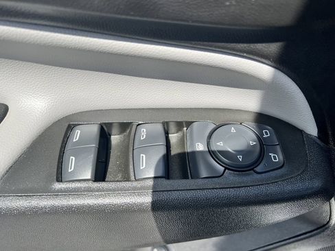 Used 2024 Chevrolet Equinox LT AWD/4WD image 13