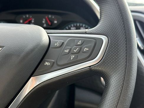 Used 2022 Chevrolet Malibu LT FWD image 27